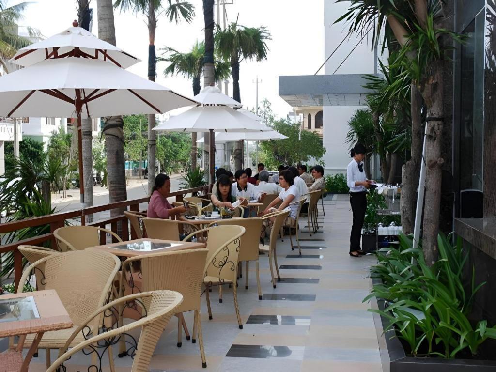 Kaya Hotel Tuy Hoa Exterior photo