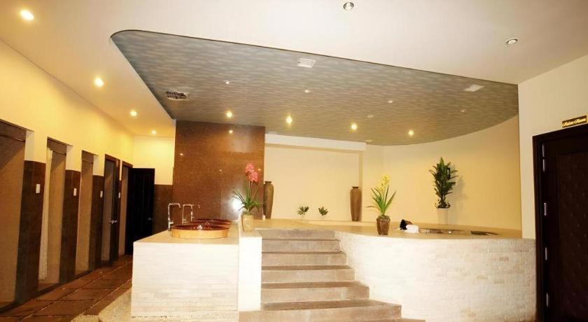 Kaya Hotel Tuy Hoa Exterior photo