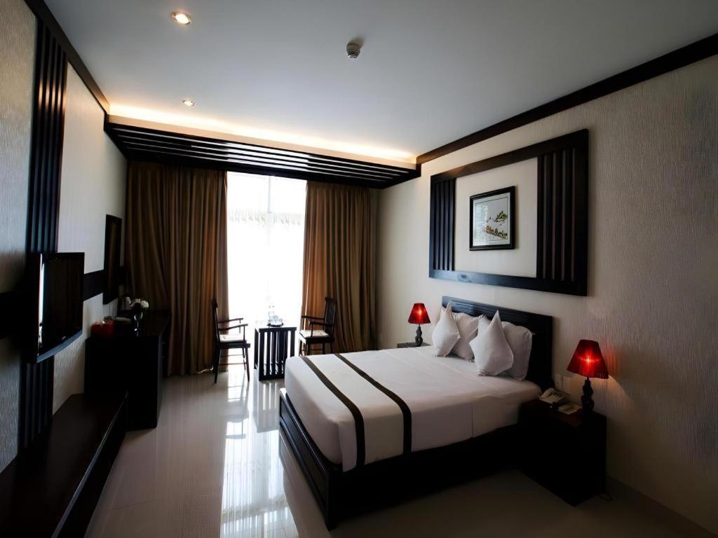Kaya Hotel Tuy Hoa Exterior photo