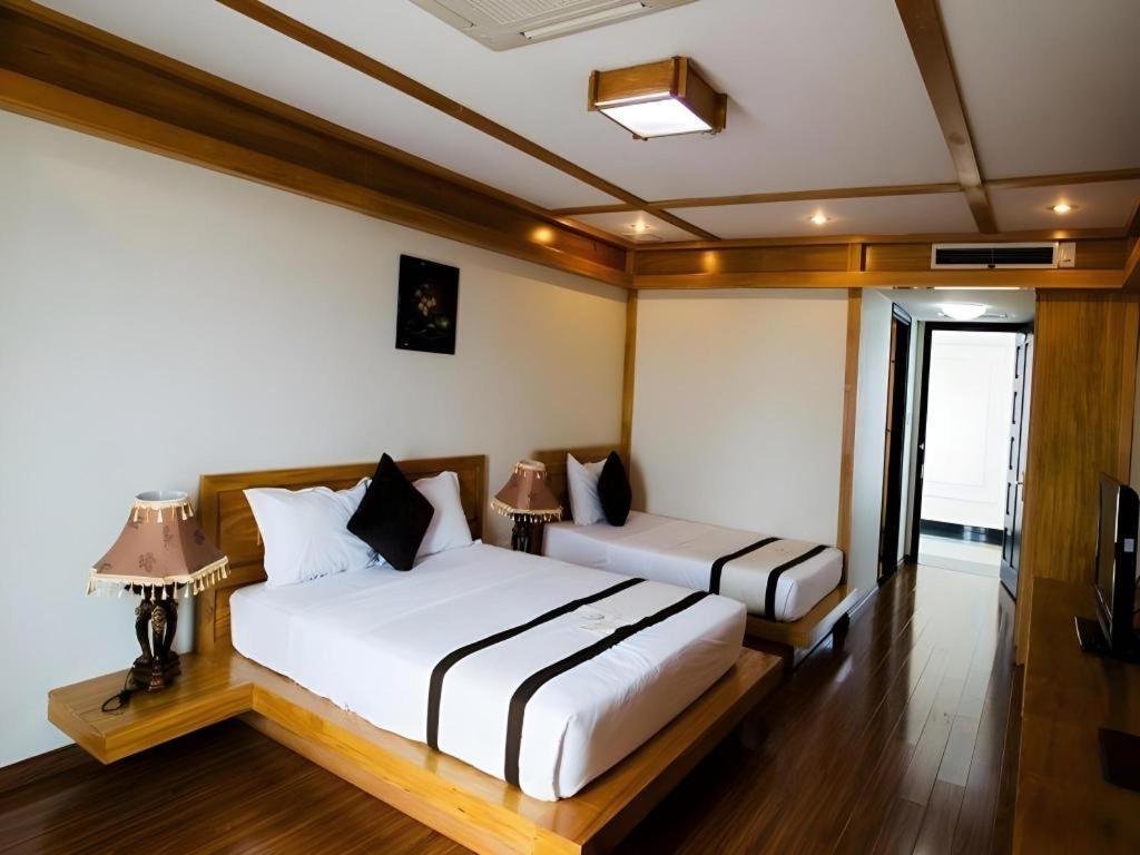 Kaya Hotel Tuy Hoa Exterior photo